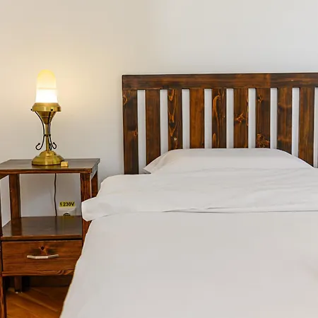 Penthouse Pensiunea Casa Bono Braşov Esterno foto