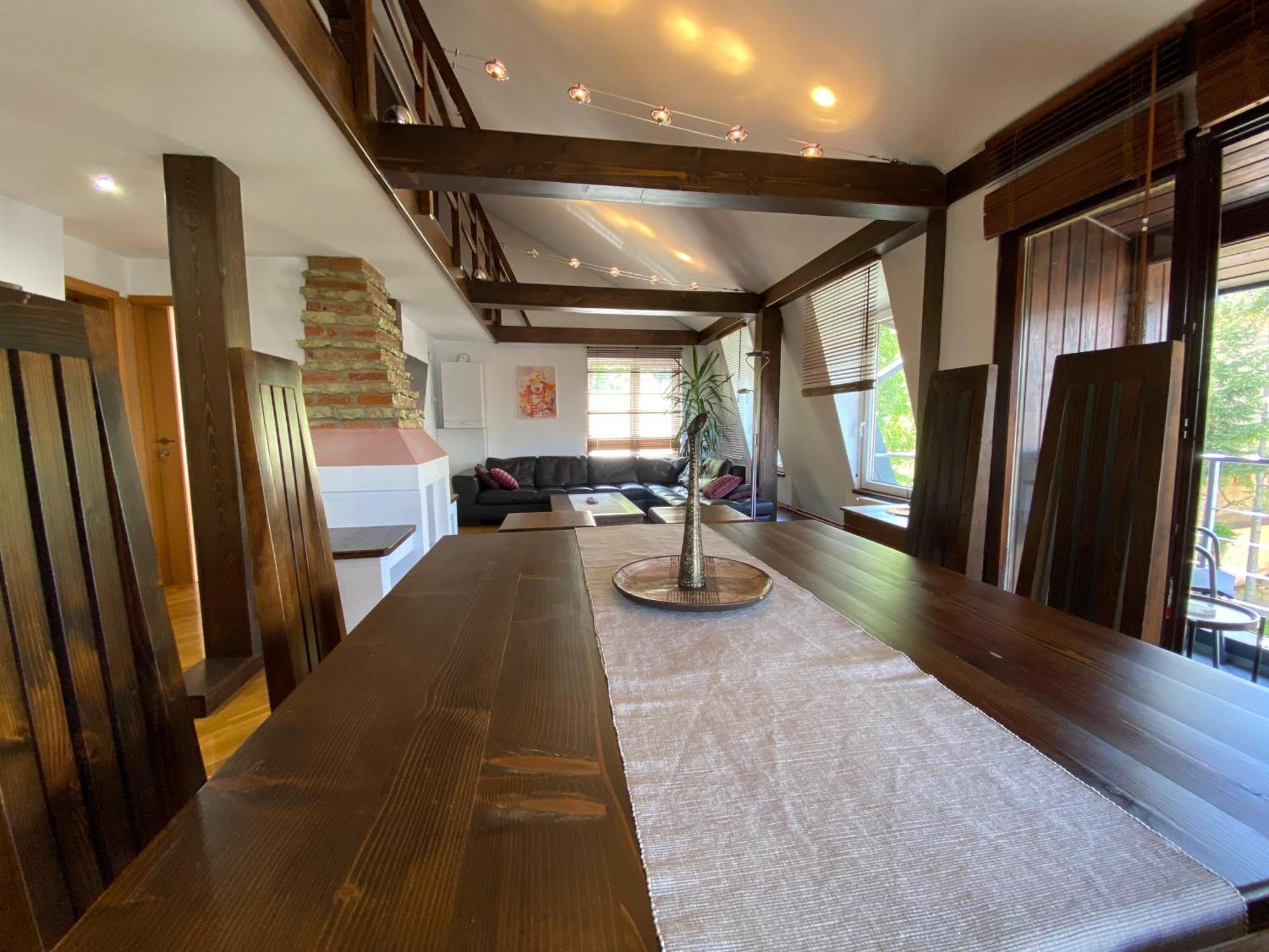 דירה Penthouse Pensiunea Casa Bono בראשוב