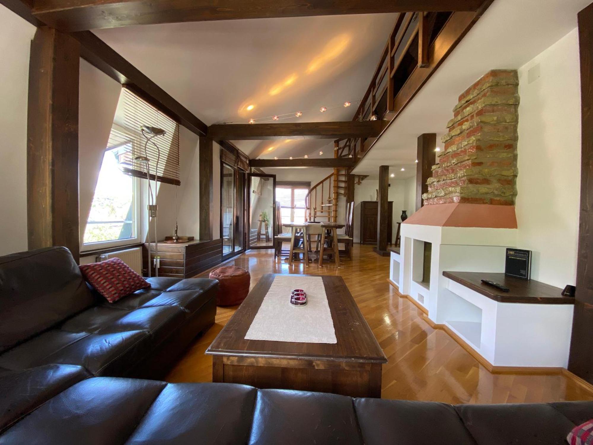 דירה Penthouse Pensiunea Casa Bono