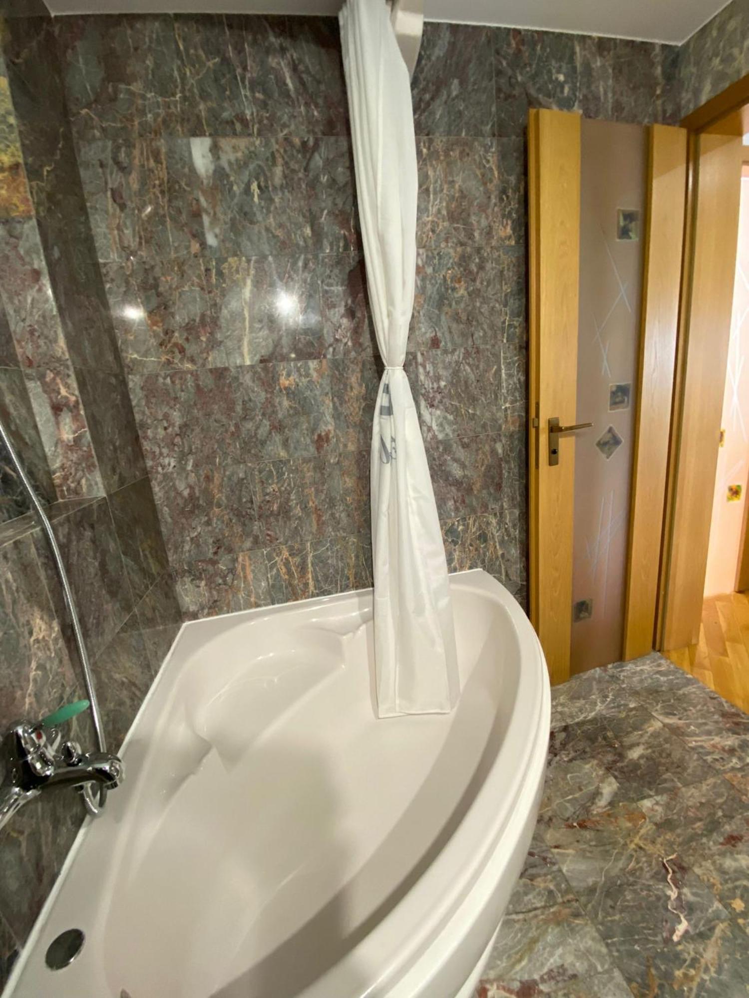 Penthouse Pensiunea Casa Bono דירה בראשוב