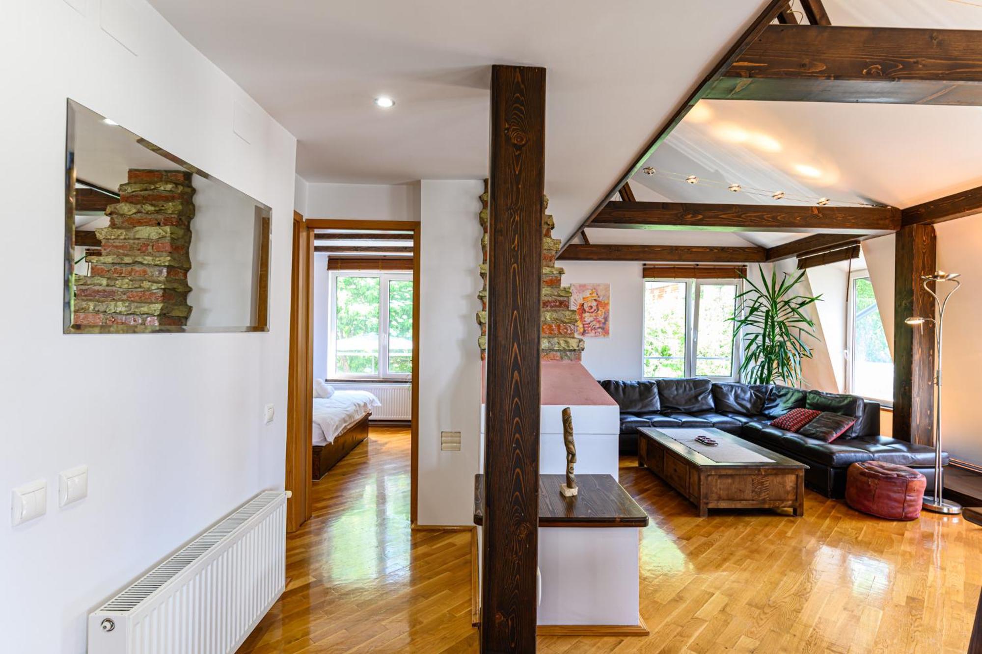 Penthouse Pensiunea Casa Bono דירה בראשוב