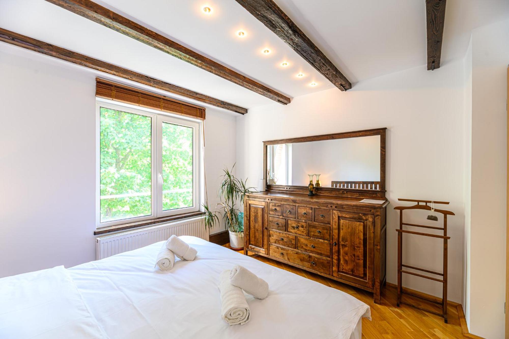 דירה Penthouse Pensiunea Casa Bono בראשוב