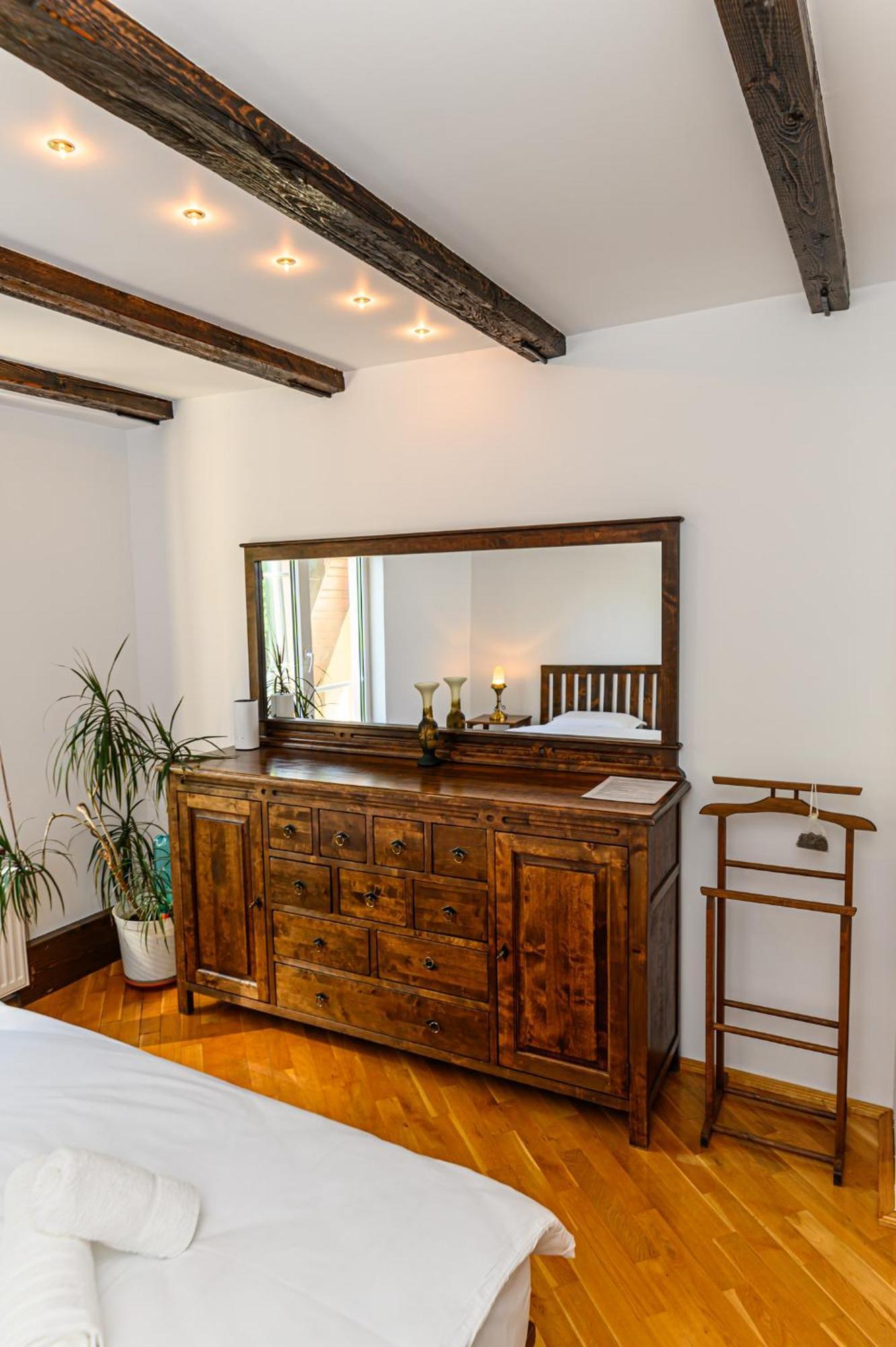 דירה Penthouse Pensiunea Casa Bono *