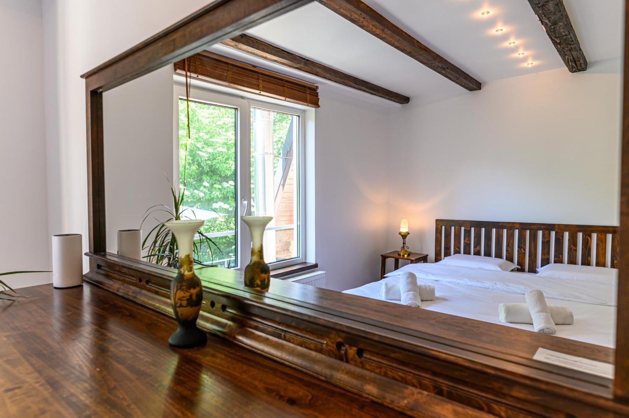 Penthouse Pensiunea Casa Bono דירה