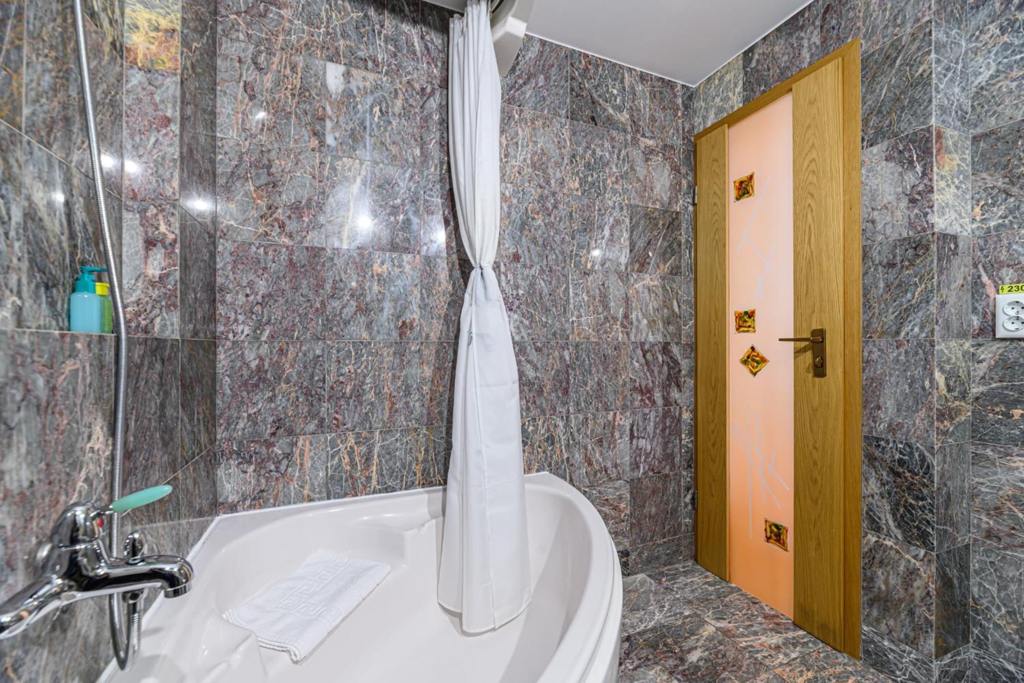 Penthouse Pensiunea Casa Bono בראשוב